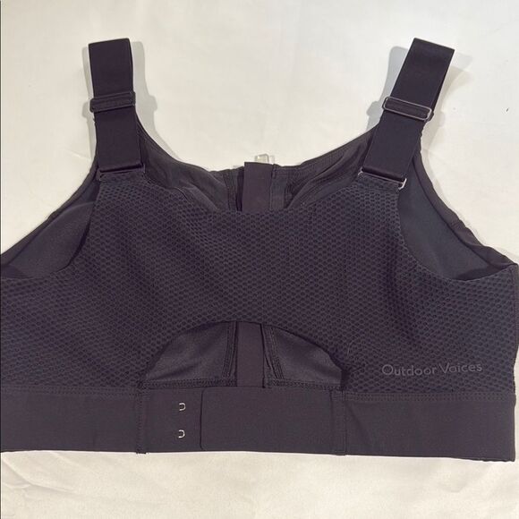 Outdoor Voices Powerhouse Black Sports Bra S/M -DD - Picture 2 of 5